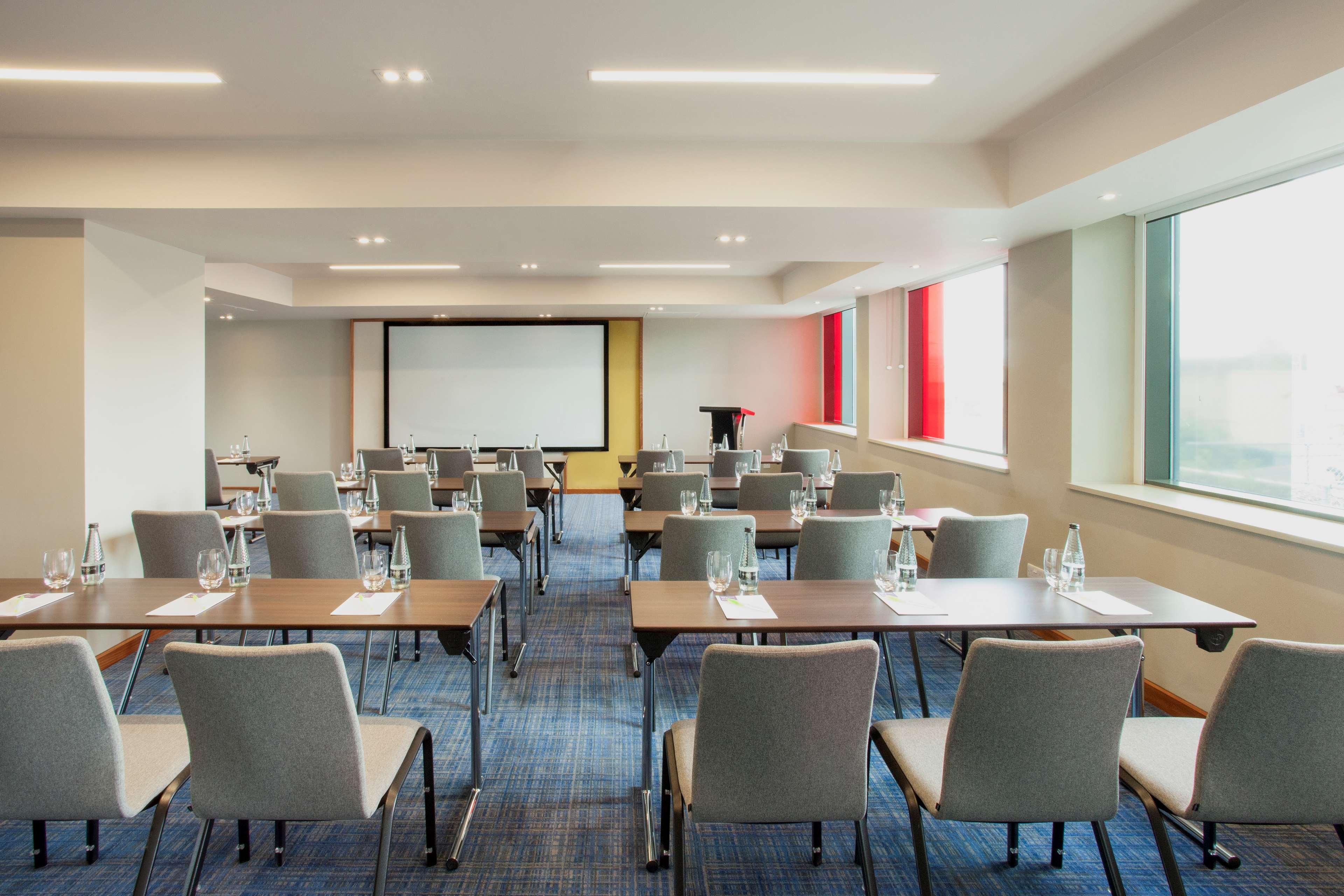 Hyatt Place West London Hayes Hillingdon Extérieur photo