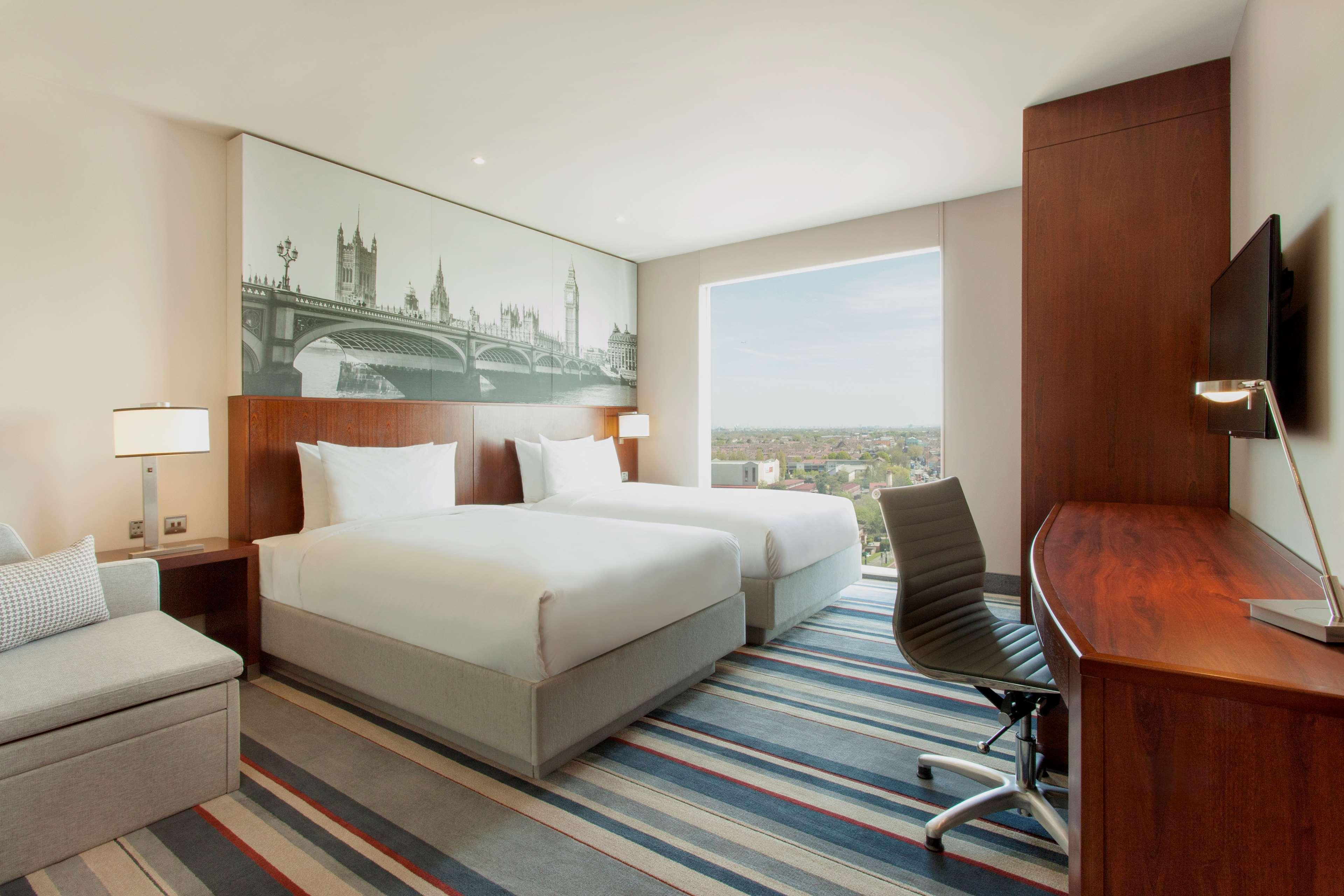 Hyatt Place West London Hayes Hillingdon Extérieur photo